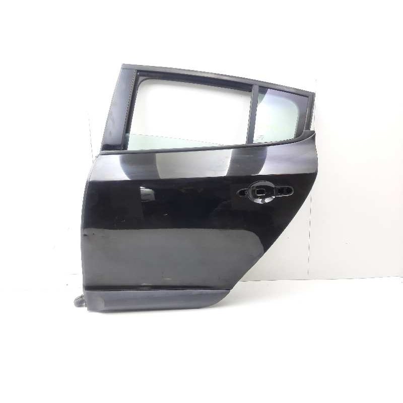 Recambio de puerta trasera izquierda para renault megane iii berlina 5 p expression referencia OEM IAM 821003885R  