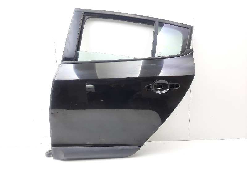 Recambio de puerta trasera izquierda para renault megane iii berlina 5 p expression referencia OEM IAM 821003885R  