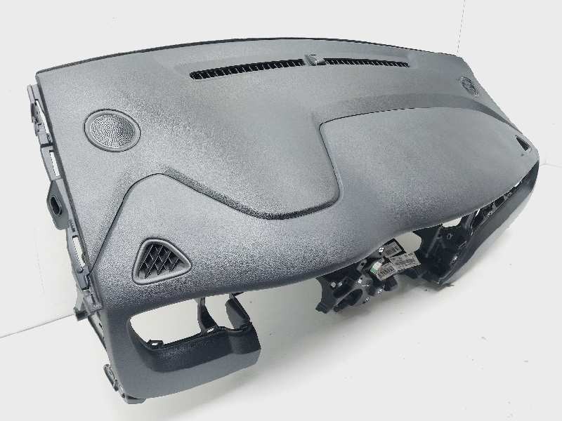 Recambio de salpicadero para kia carens ( ) x-tech referencia OEM IAM 84720A4000WK 84710A4100WK 