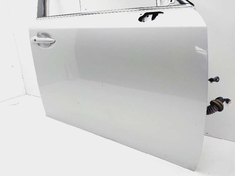 Recambio de puerta delantera derecha para lexus is200 (ds2/is2) 220d referencia OEM IAM 6700153040  