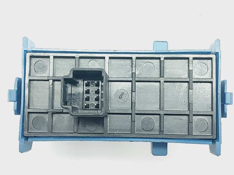 Recambio de mando elevalunas delantero derecho para toyota verso active referencia OEM IAM 848100F030  