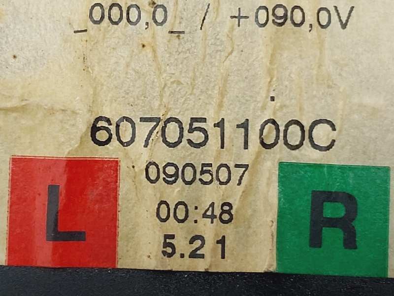 Recambio de cinturon seguridad trasero derecho para bmw serie 1 berlina (e81/e87) 118d referencia OEM IAM 607051100C  