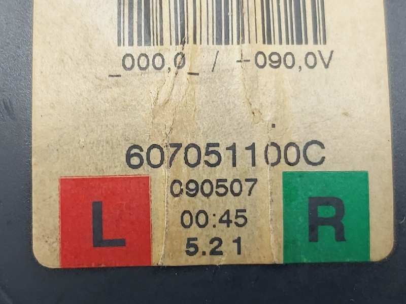 Recambio de cinturon seguridad trasero izquierdo para bmw serie 1 berlina (e81/e87) 118d referencia OEM IAM 607051100C  