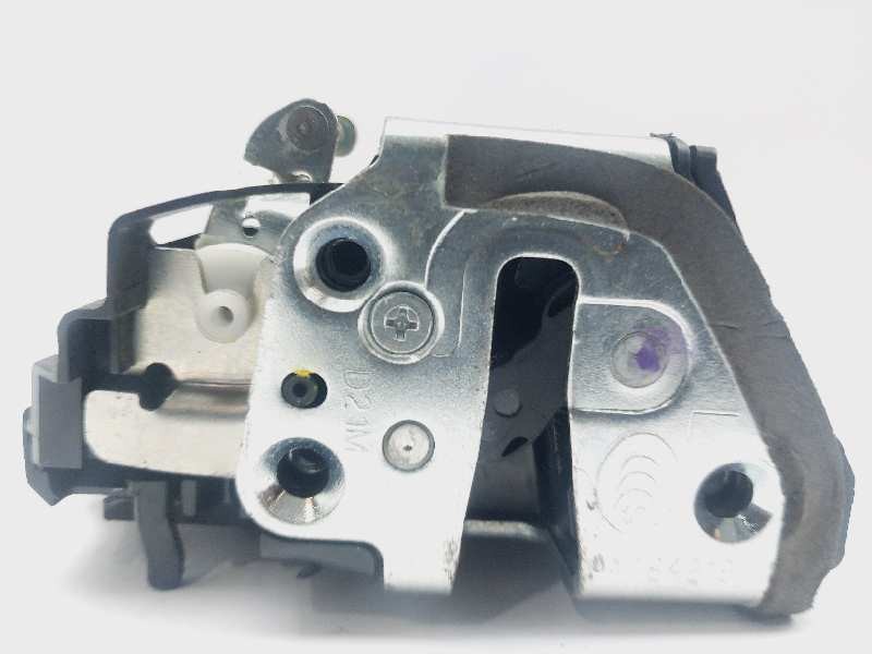 Recambio de cerradura puerta trasera izquierda para toyota verso active referencia OEM IAM 690600F031  