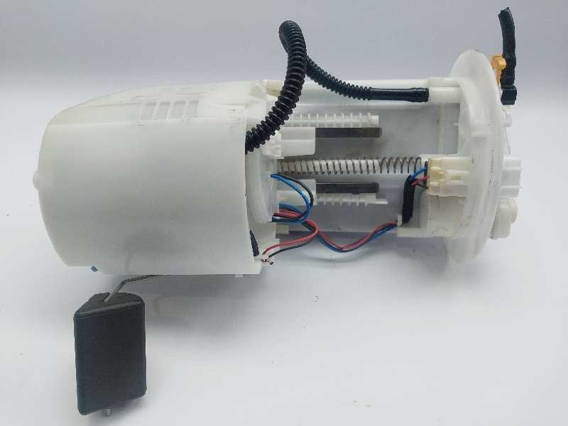 Recambio de bomba combustible para toyota verso active referencia OEM IAM 770200F031  