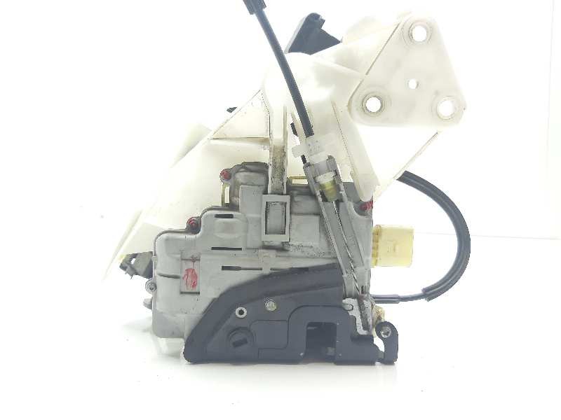 Recambio de cerradura puerta trasera izquierda para volkswagen passat berlina (3c2) highline referencia OEM IAM 3C4839015A  