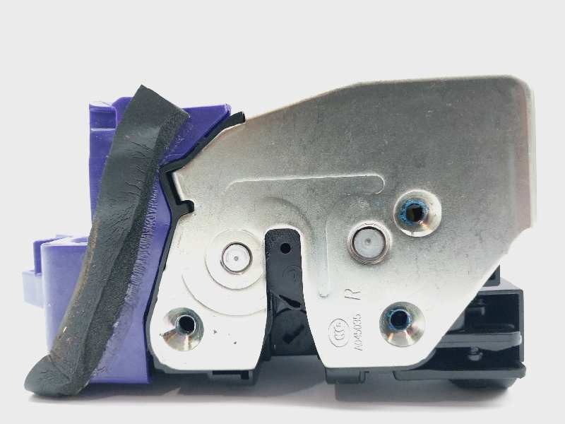 Recambio de cerradura puerta trasera derecha para kia carens ( ) x-tech referencia OEM IAM 81420A4030  