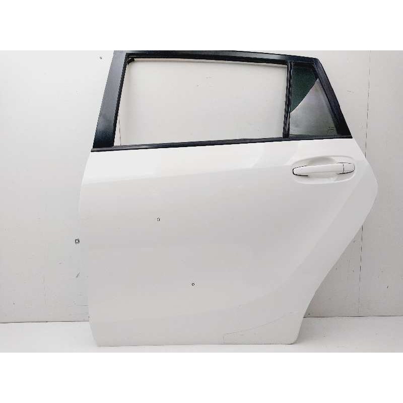 Recambio de puerta trasera izquierda para toyota verso active referencia OEM IAM 670040F040  