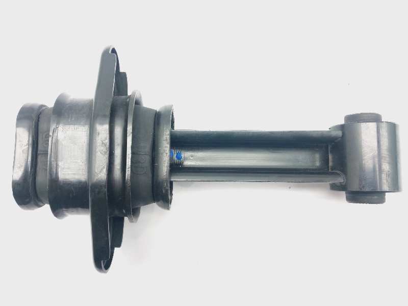 Recambio de soporte motor trasero para hyundai i20 klass referencia OEM IAM 21950C8000  