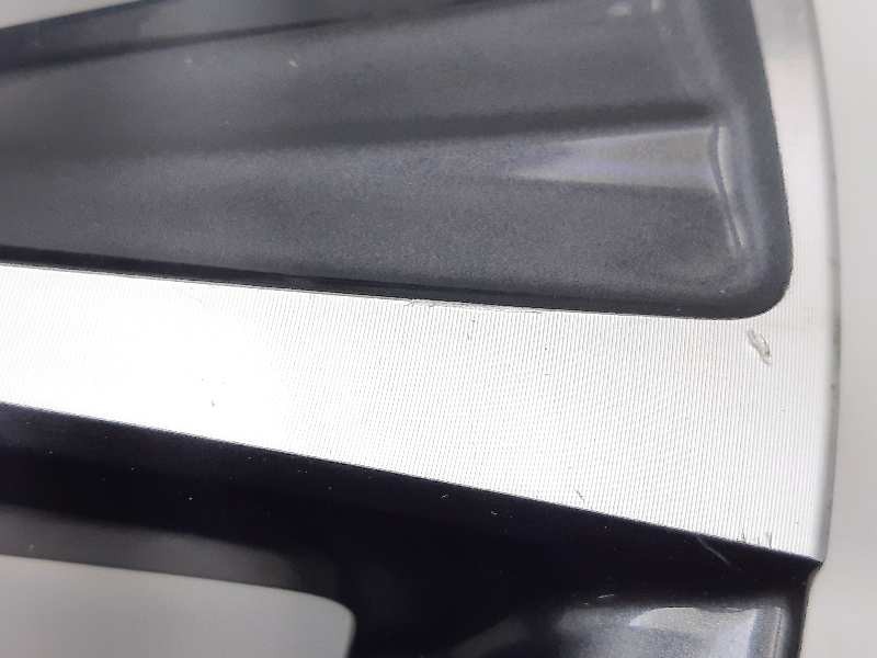 Recambio de llanta para lexus ct 200h white edition referencia OEM IAM 0052202013  