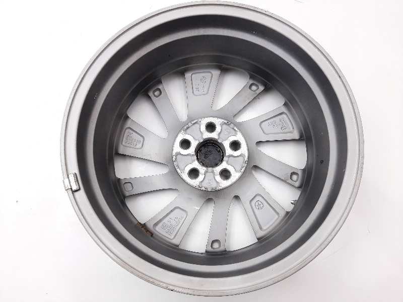 Recambio de llanta para lexus ct 200h white edition referencia OEM IAM 0052202013  