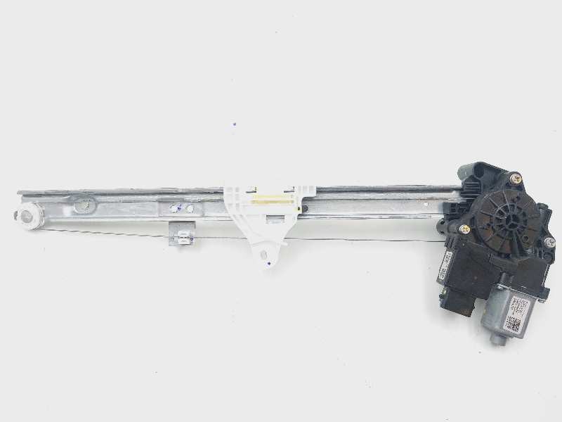 Recambio de elevalunas delantero izquierdo para hyundai i20 klass referencia OEM IAM 82401Q0020  