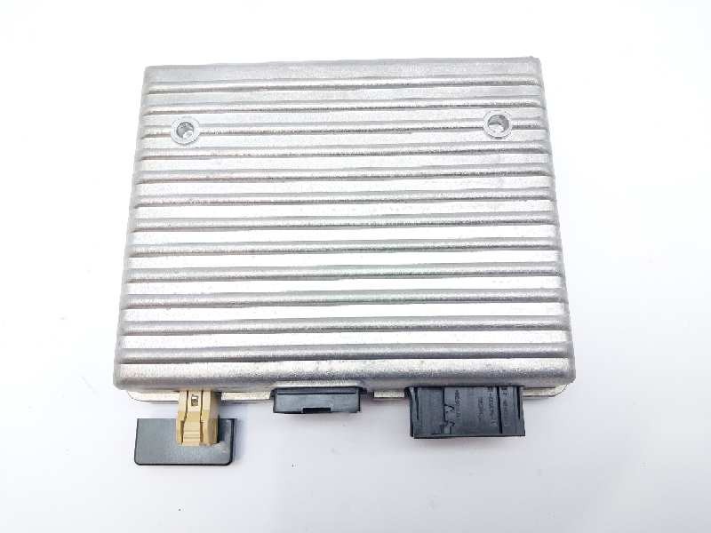 Recambio de modulo electronico para opel insignia berlina cosmo referencia OEM IAM 13334026  