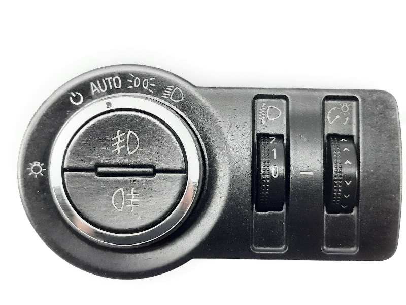 Recambio de mando luces para opel insignia sports tourer edition referencia OEM IAM 13268702  