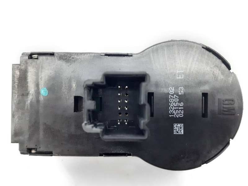 Recambio de mando luces para opel insignia sports tourer edition referencia OEM IAM 13268702  