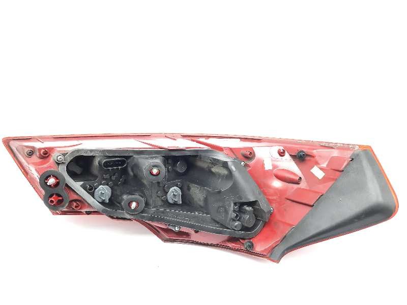 Recambio de piloto trasero derecho para opel insignia sports tourer edition referencia OEM IAM 13226857  