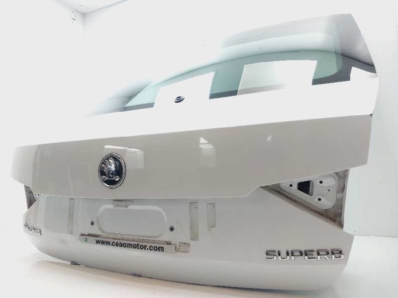 Recambio de porton trasero para skoda superb (3v3) style referencia OEM IAM 3V5827023D  