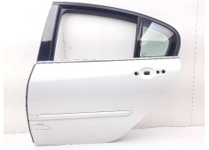 Recambio de puerta trasera izquierda para renault laguna iii referencia OEM IAM   