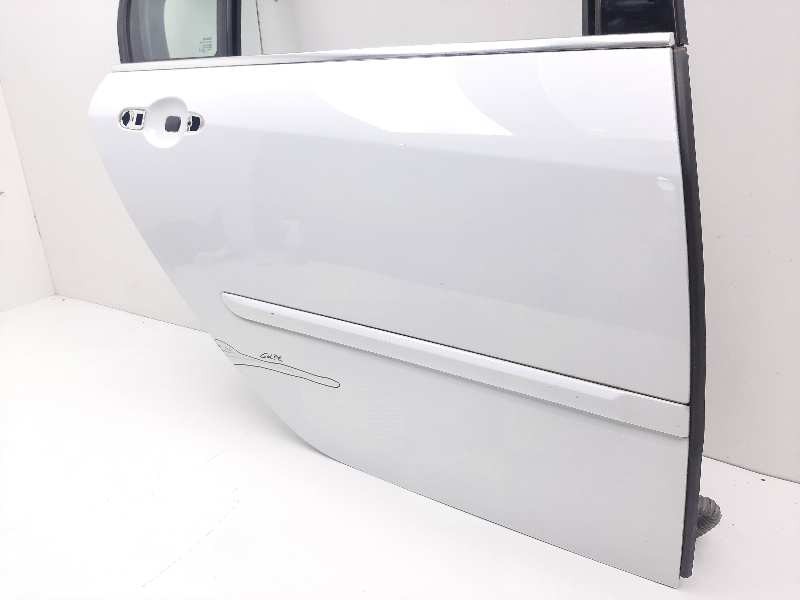 Recambio de puerta trasera derecha para renault laguna iii referencia OEM IAM   