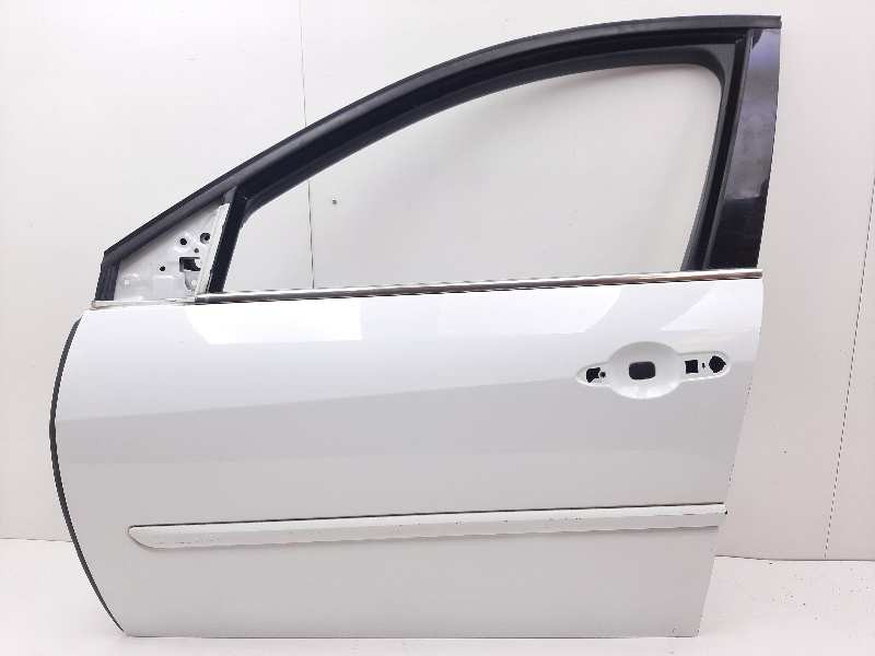 Recambio de puerta delantera izquierda para renault laguna iii referencia OEM IAM   
