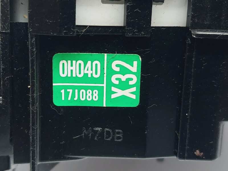 Recambio de mando luces para toyota aygo x-cite referencia OEM IAM 0H04017J088  