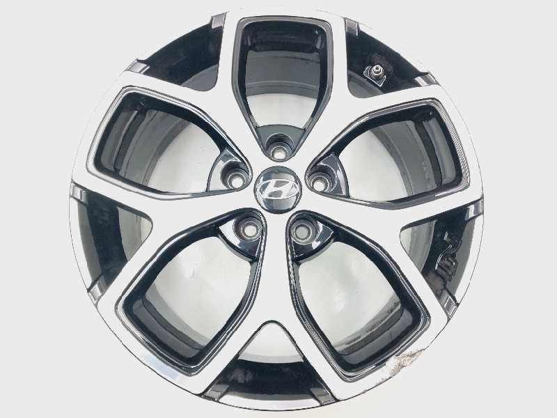 Recambio de llanta para hyundai i20 klass referencia OEM IAM 52910S0000  