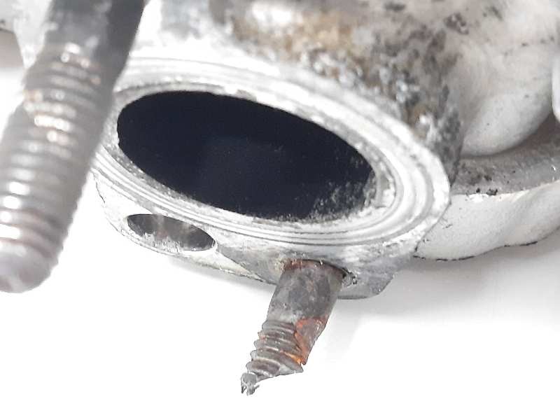 Recambio de culata para kia carens ( ) drive referencia OEM IAM 22112A260  