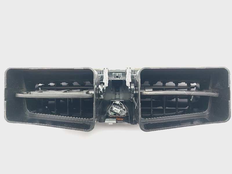 Recambio de rejilla aireadora para lancia delta (181) oro referencia OEM IAM 7354775810  