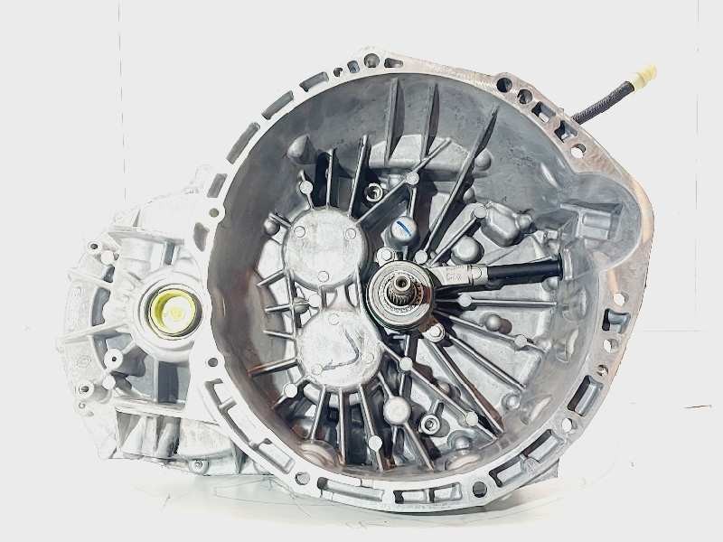 Recambio de caja cambios para renault trafic 2.0 dci referencia OEM IAM PF6068  