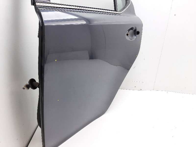 Recambio de puerta trasera izquierda para lexus is200 (ds2/is2) 220d referencia OEM IAM 6700453040  