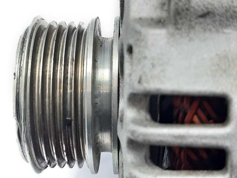 Recambio de alternador para kia carens ( ) drive referencia OEM IAM 373002A900  