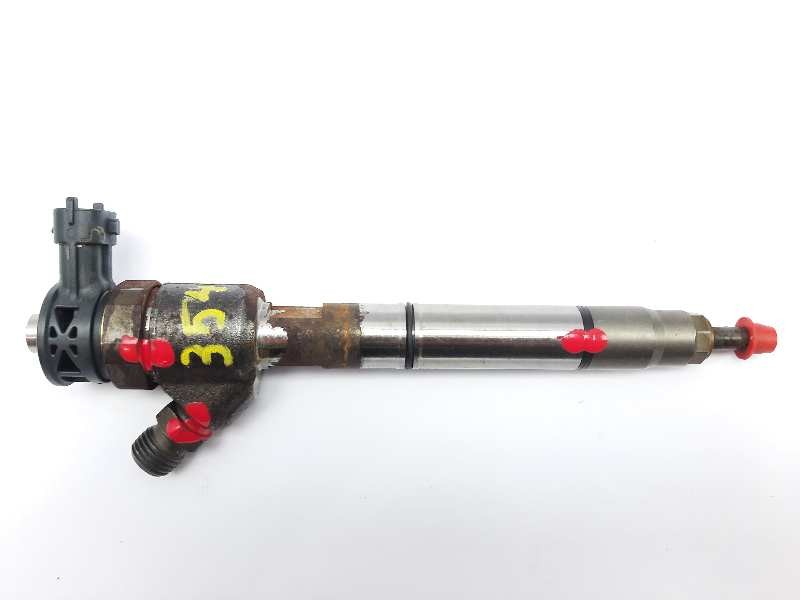 Recambio de inyector para kia carens ( ) drive referencia OEM IAM 338002A610 0445110589 