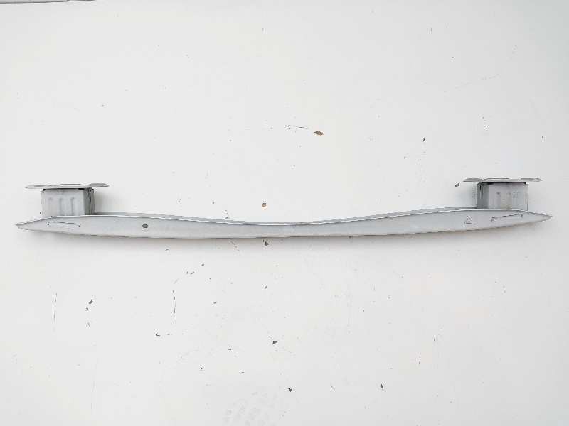 Recambio de refuerzo paragolpes trasero para toyota aygo x-cite referencia OEM IAM 521870H020  