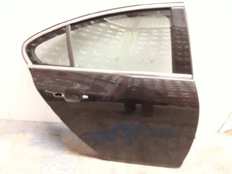 Recambio de puerta trasera derecha para opel insignia berlina selective referencia OEM IAM 124276  