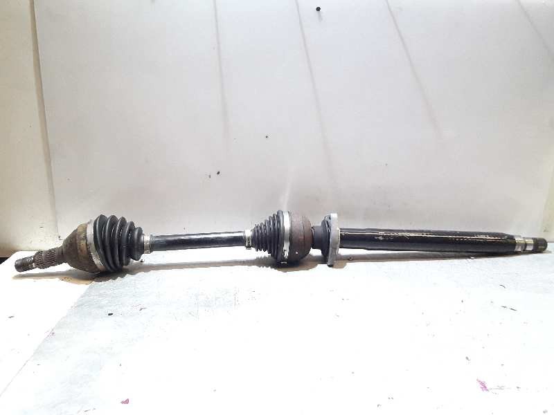 Recambio de transmision delantera derecha para opel insignia berlina referencia OEM IAM 13219092  