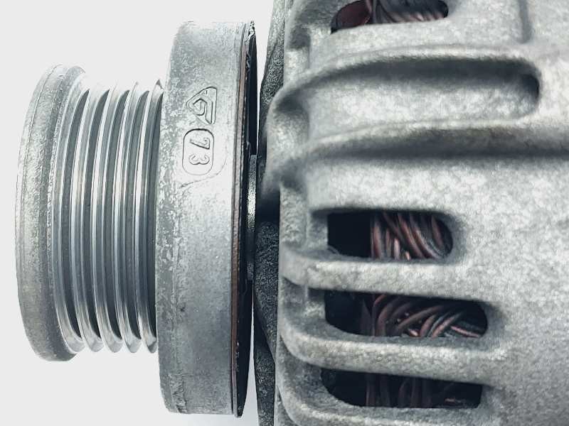 Recambio de alternador para renault megane ii berlina 5p authentique referencia OEM IAM 7711497095  