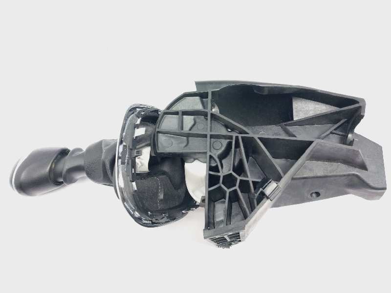 Recambio de palanca cambio para renault trafic 2.0 dci referencia OEM IAM 349016657R  