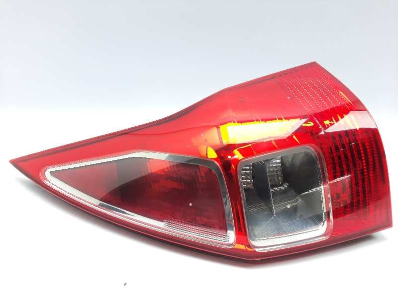 Recambio de piloto trasero derecho para renault megane ii familiar dynamique referencia OEM IAM 8200417351  