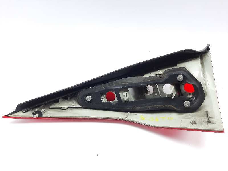 Recambio de piloto trasero derecho para renault megane ii familiar dynamique referencia OEM IAM 8200417351  