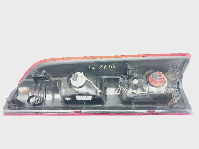 Recambio de piloto trasero izquierdo para renault trafic 2.0 dci referencia OEM IAM 265556737R  