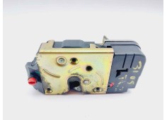 Recambio de cerradura puerta trasera izquierda para peugeot 206 berlina xt referencia OEM IAM 9137W9  