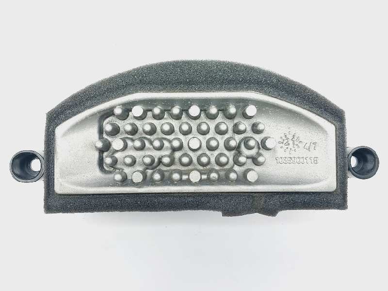 Recambio de resistencia calefaccion para bmw serie 1 lim. (f40) 118d referencia OEM IAM 64117952061 CZ2468108390 F011500152