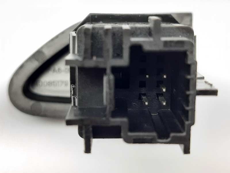 Recambio de warning para renault clio iv limited referencia OEM IAM 252907372R  