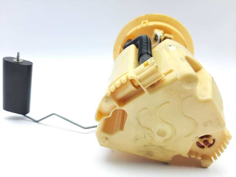 Recambio de bomba combustible para renault clio iv limited referencia OEM IAM 172021275R  