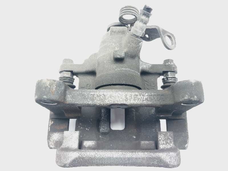 Recambio de pinza freno trasera derecha para renault trafic 2.0 dci referencia OEM IAM 7701056165  