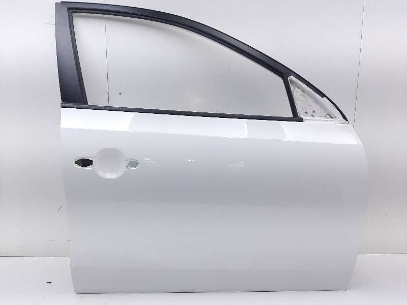 Recambio de puerta delantera derecha para hyundai i30 comfort referencia OEM IAM 760042L010  