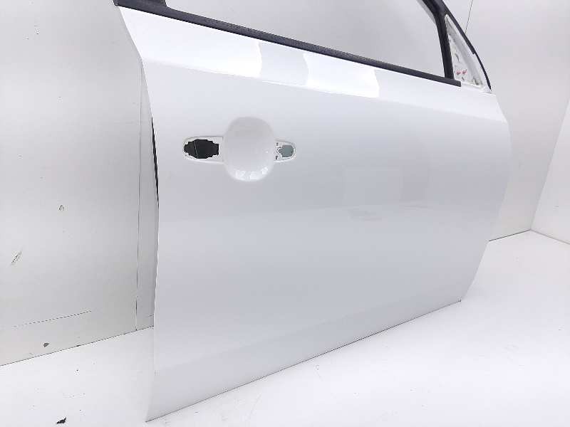 Recambio de puerta delantera derecha para hyundai i30 comfort referencia OEM IAM 760042L010  