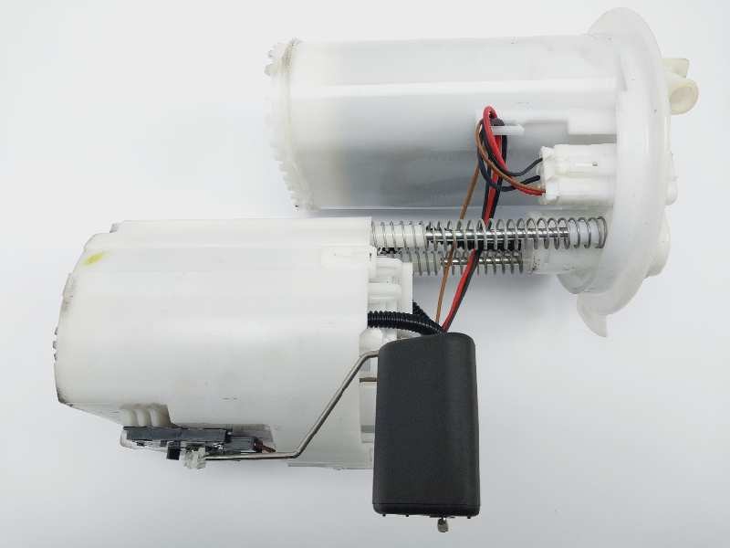 Recambio de bomba combustible para hyundai i20 active tecno referencia OEM IAM 31110C8500  