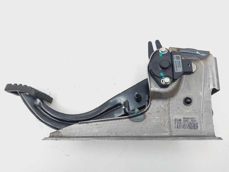 Recambio de pedal embrague para hyundai i20 active tecno referencia OEM IAM 32802C8400  