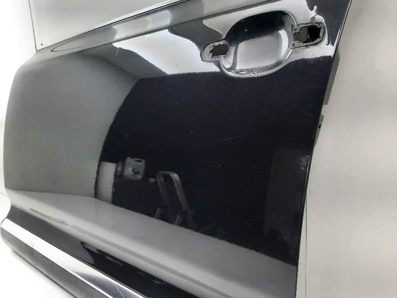 Recambio de puerta delantera izquierda para volkswagen touareg (7la) tdi r5 referencia OEM IAM 7L0831055L  